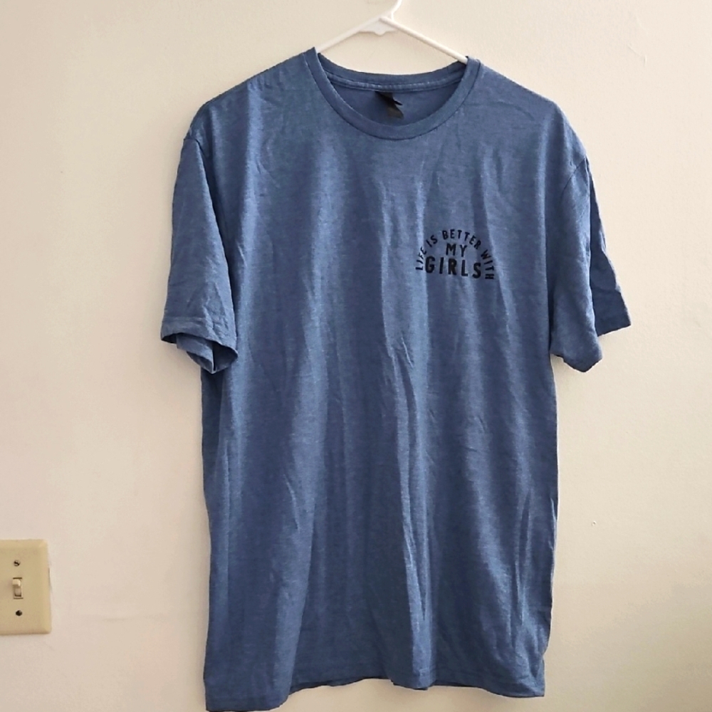 Large Women's Blue Graphic T-Shirt‎